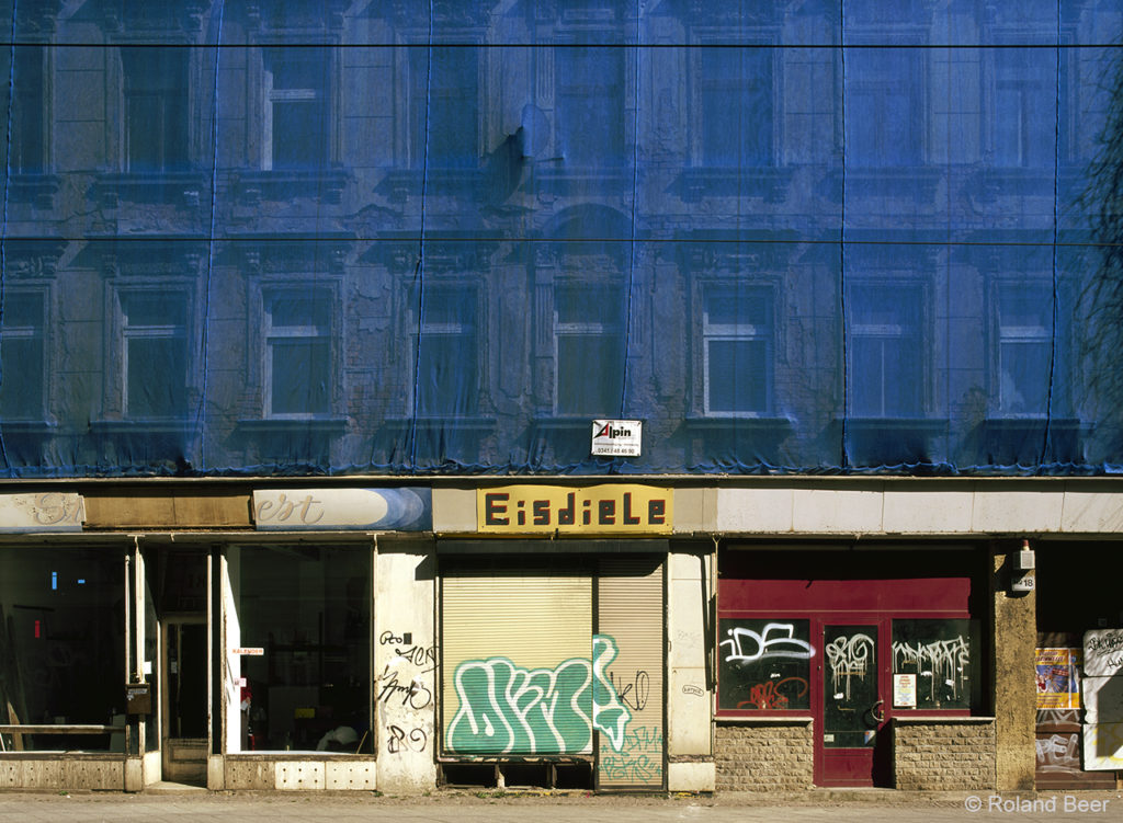 Verhüllte Häuser 01