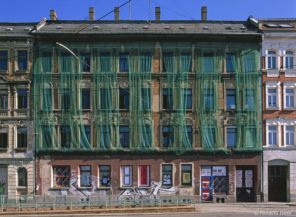 Verhüllte Häuser 02